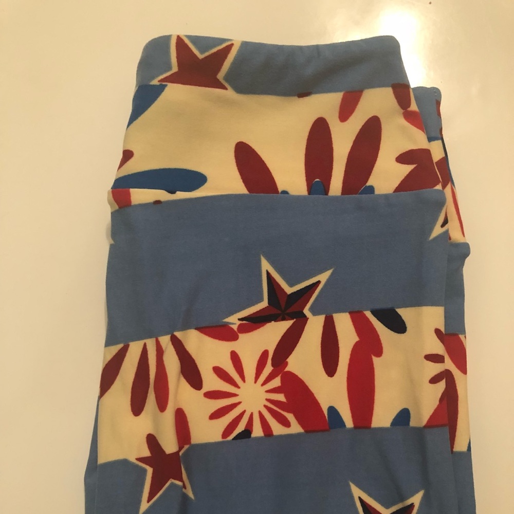 Lularoe butter soft leggings